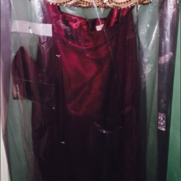 Prom dress - Picture 3 of 5